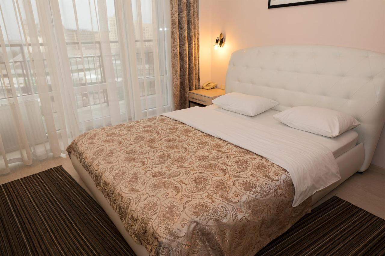Staybridge Mini-Hotel In Most City Panoramic River View Dnyipropetrovszk Kültér fotó